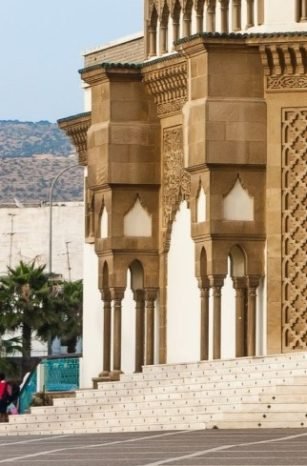 iconic-Mohamed-V-Mosque-in-agadir
