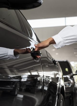 SUV familial disponible à la location à Agadir